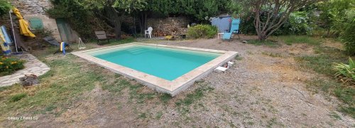 Installer une piscine coque quand aucun accès ne le permet